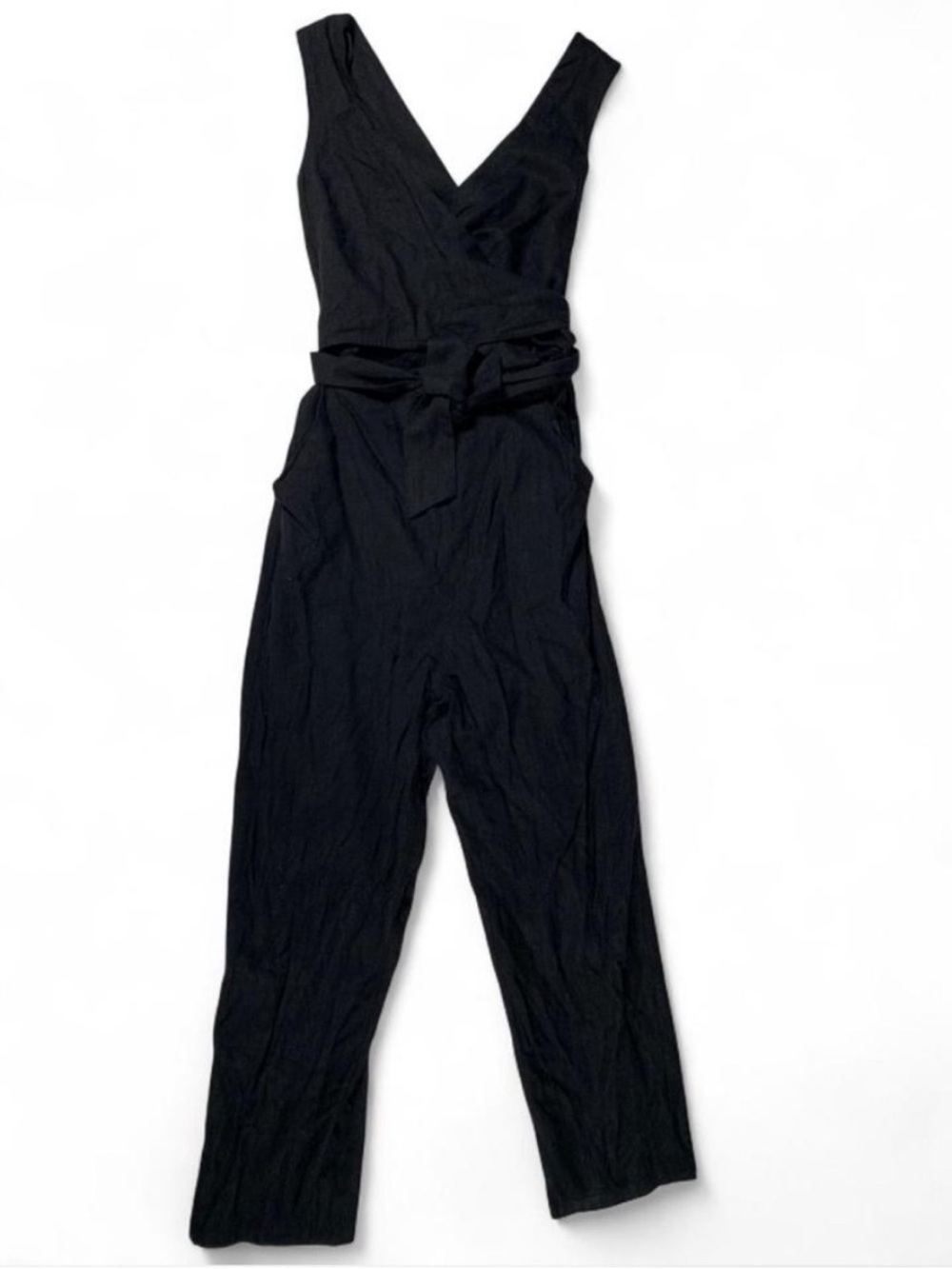 Le Lis Black V-Neck Tie-Waist Jumpsuit